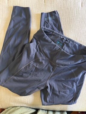 Janji Groundwork Running Tights 7/8 in Obsidian